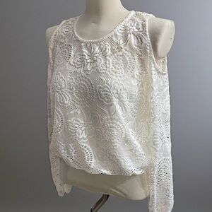 NWT Hollister Cream Floral Lace Cold-Shoulder Blouse  Sz S Small